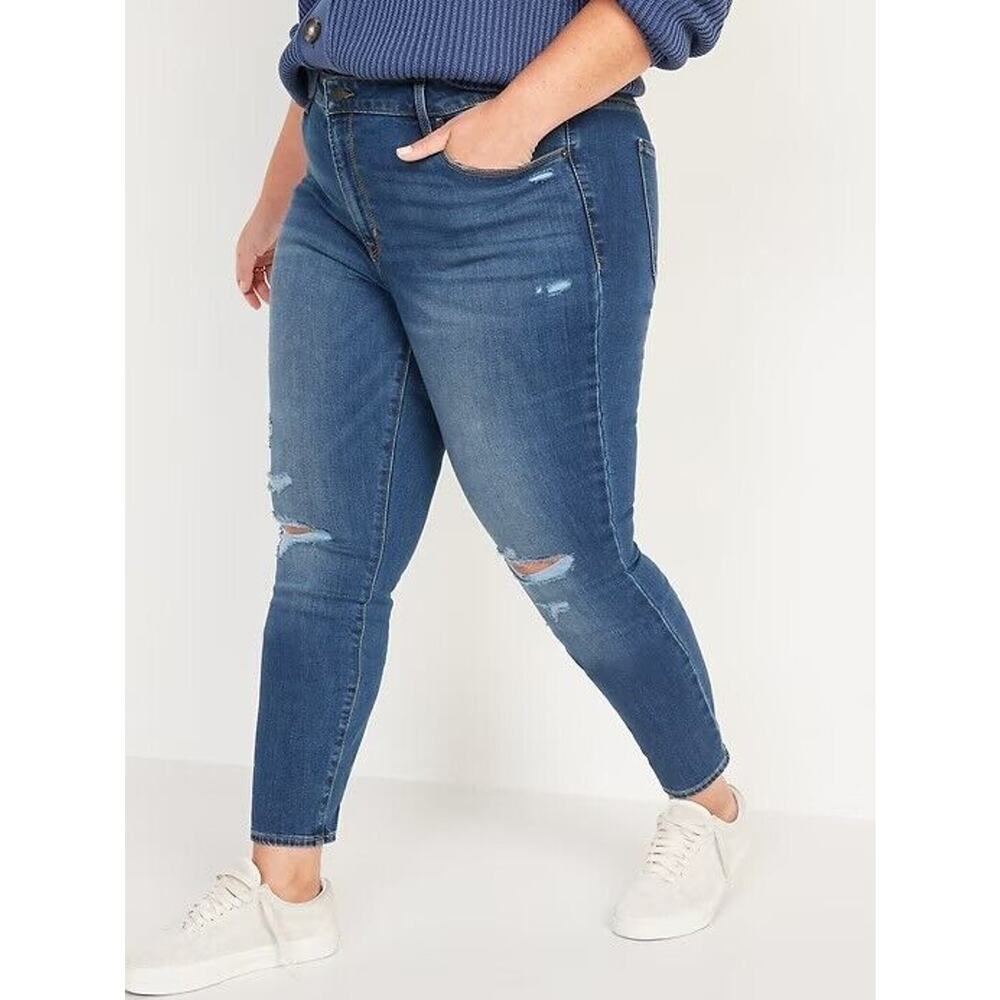 Old Navy distressed Pop Icon Skinny women size 22 mid rise med wash jeans